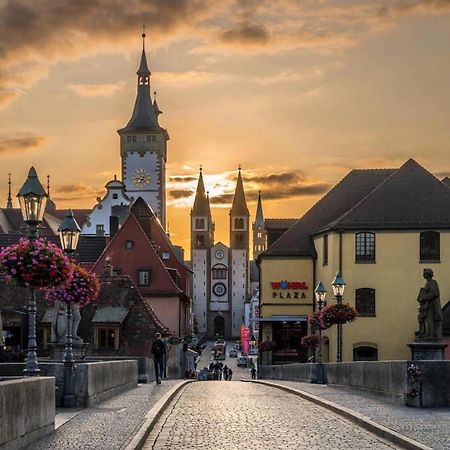 Wohnung Alte Mainbruecke - Gratis Kaffee - Netflix - Balkon Würzburg Eksteriør billede
